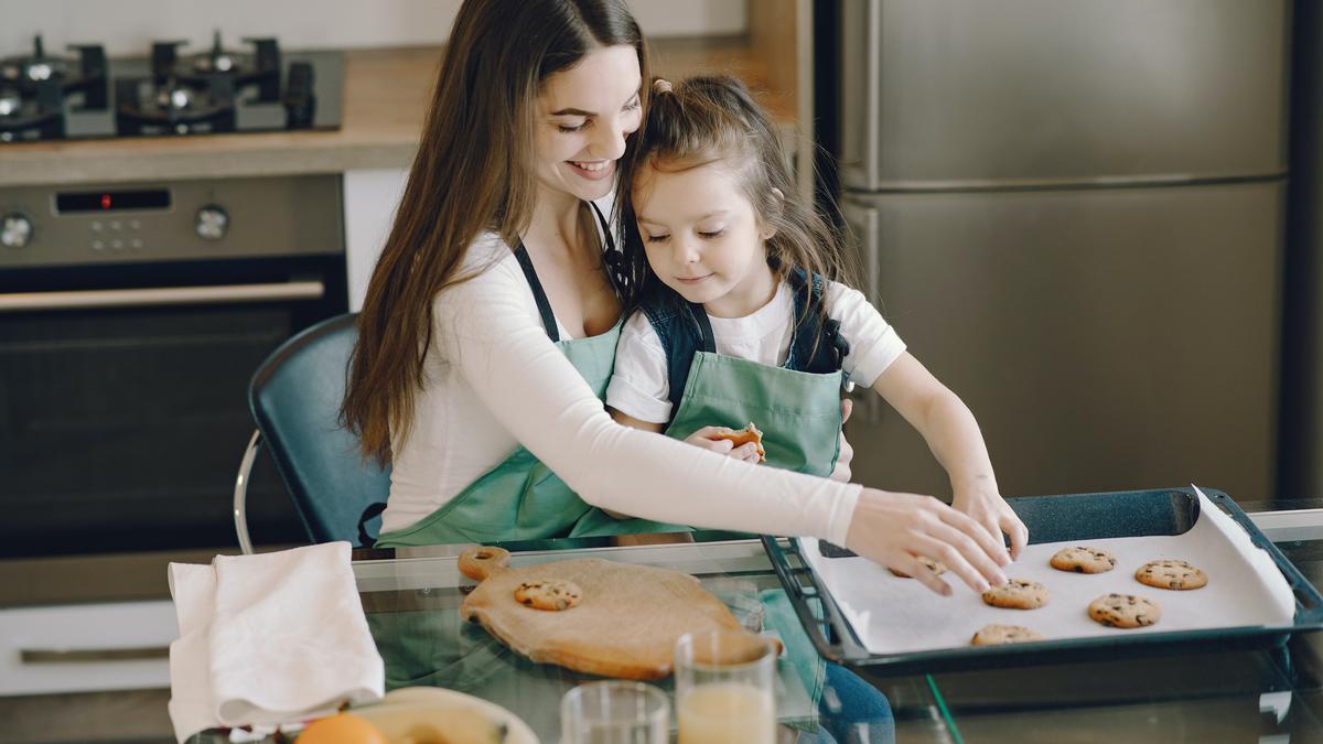 Jangan Lakukan 6 Kesalahan Memasak Ini Agar Terhindar dari Keracunan Makanan!