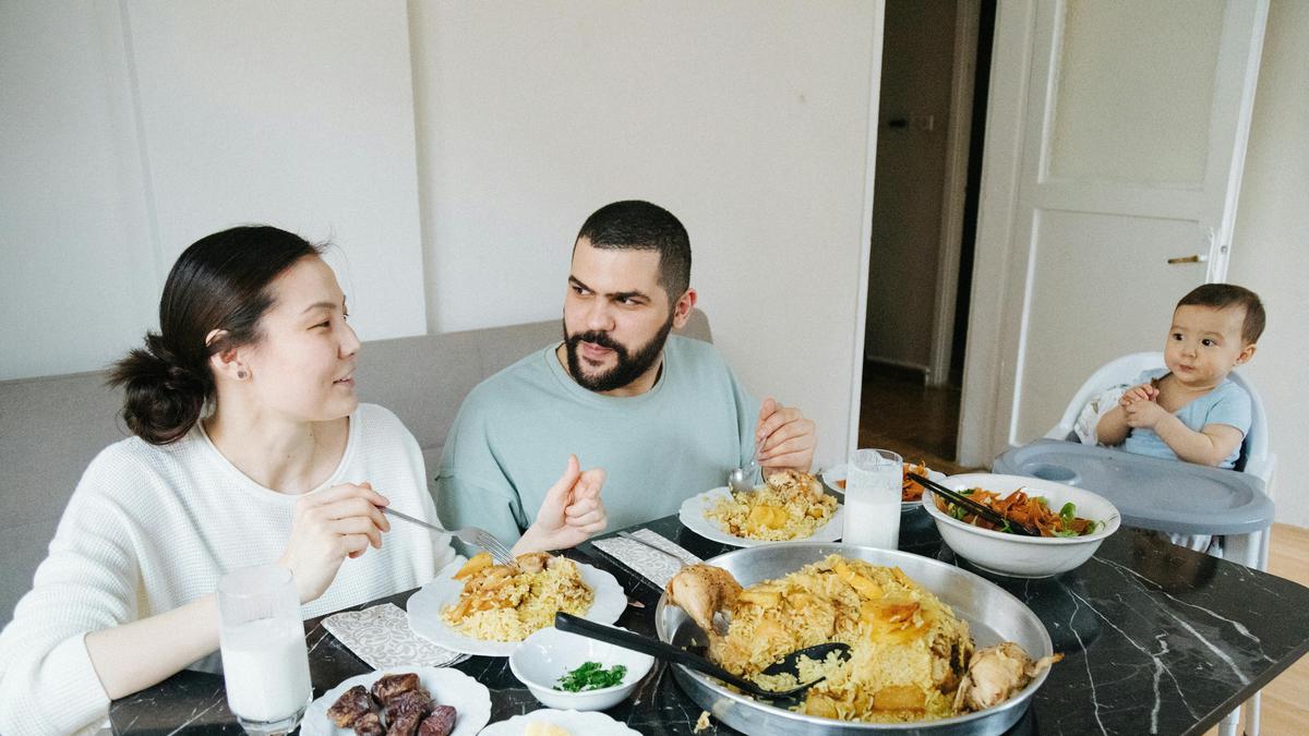 5 Kuliner Timur Tengah Paling Terkenal Enak dan Bikin Nagih